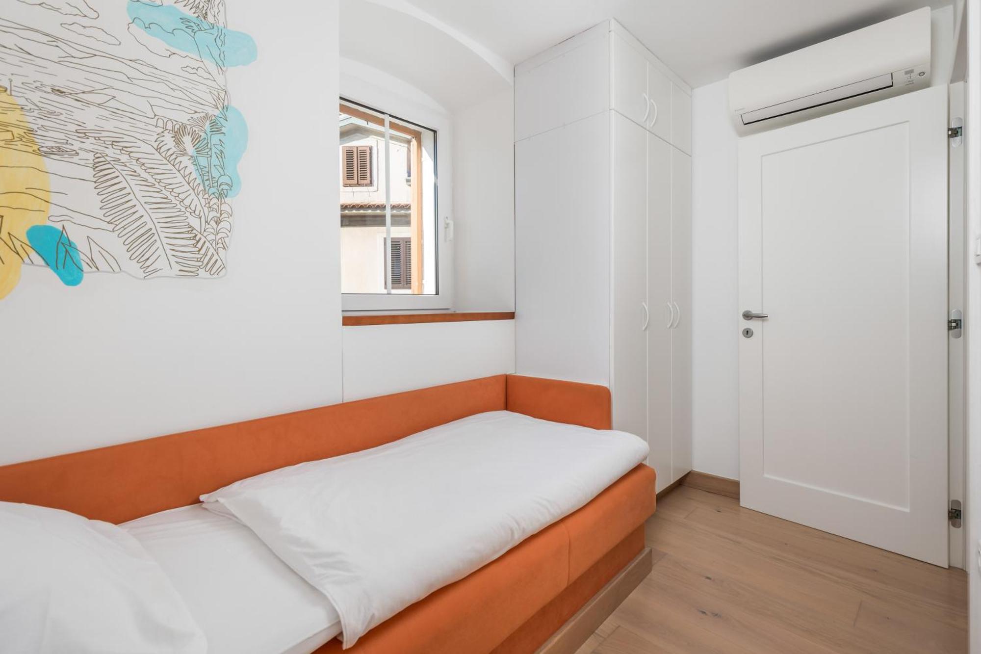 Apartments Anaika At The Beach, Opatija Bagian luar foto