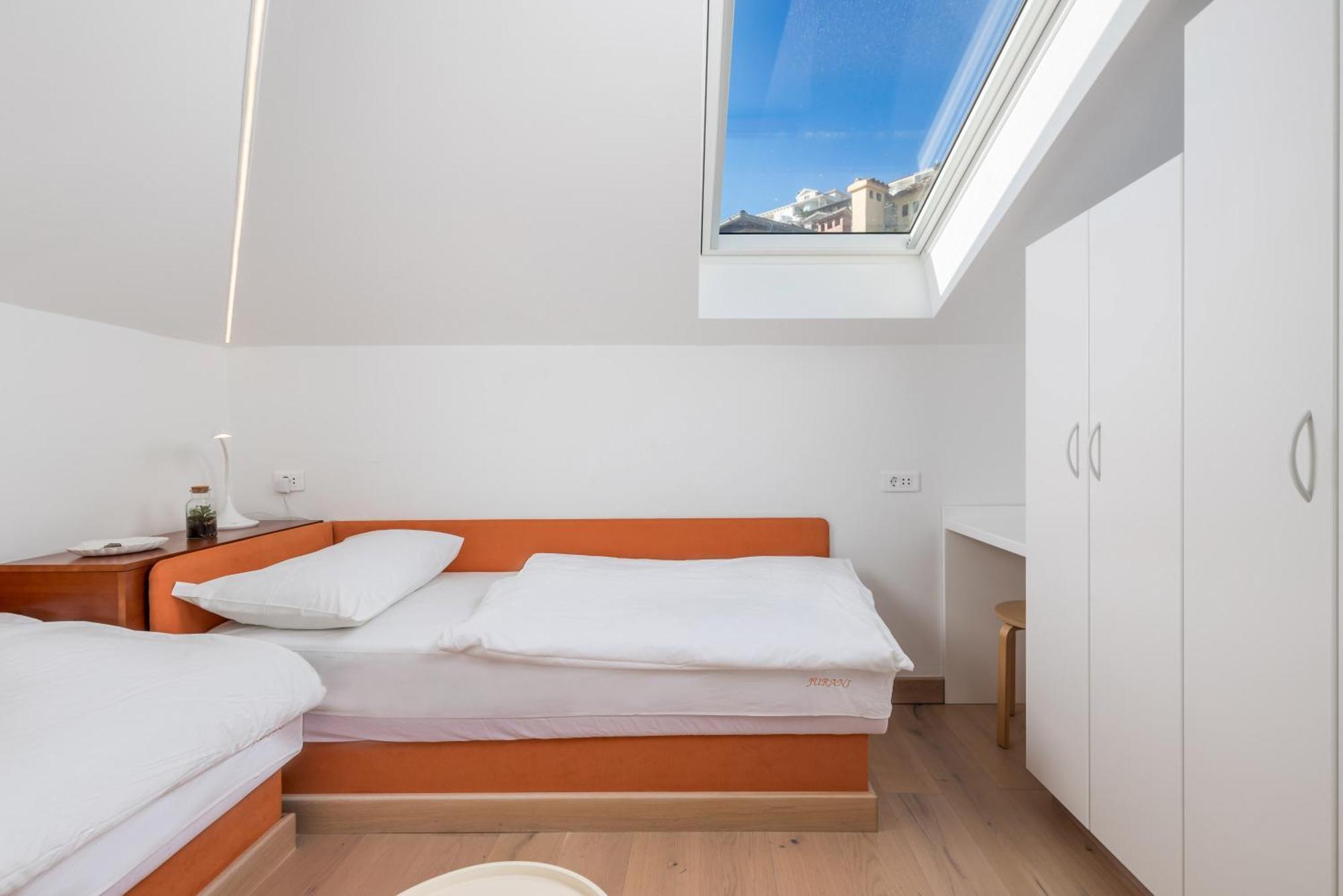 Apartments Anaika At The Beach, Opatija Bagian luar foto