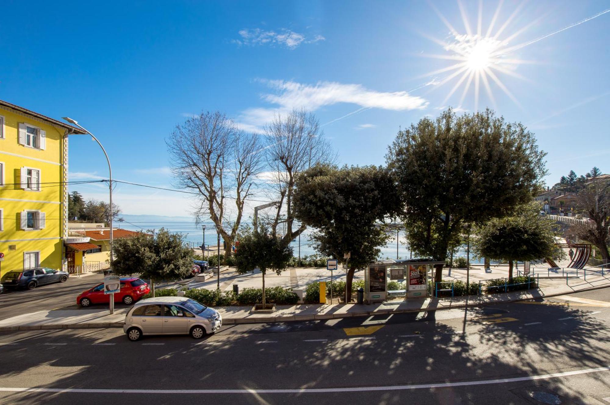 Apartments Anaika At The Beach, Opatija Bagian luar foto