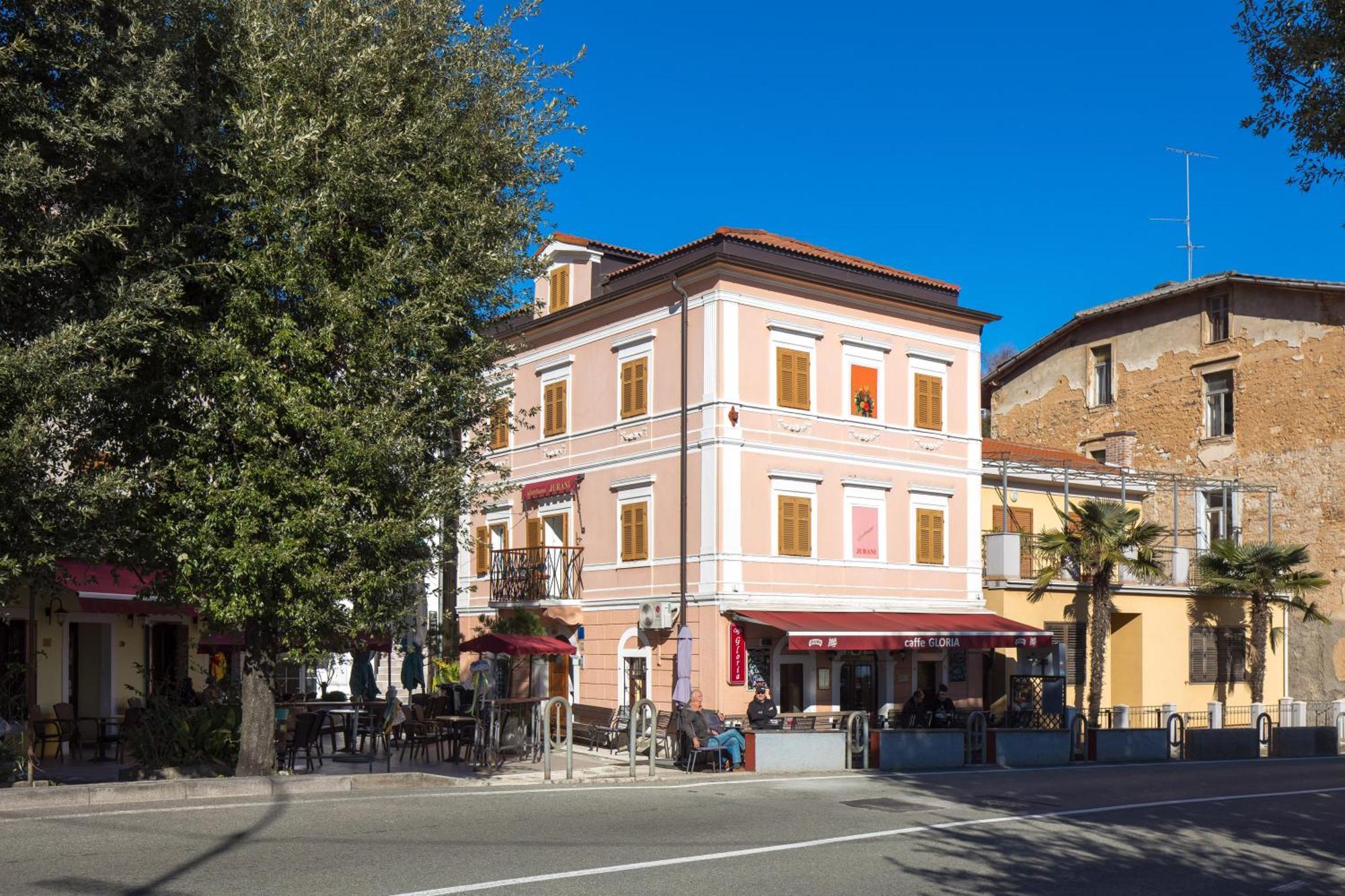 Apartments Anaika At The Beach, Opatija Bagian luar foto